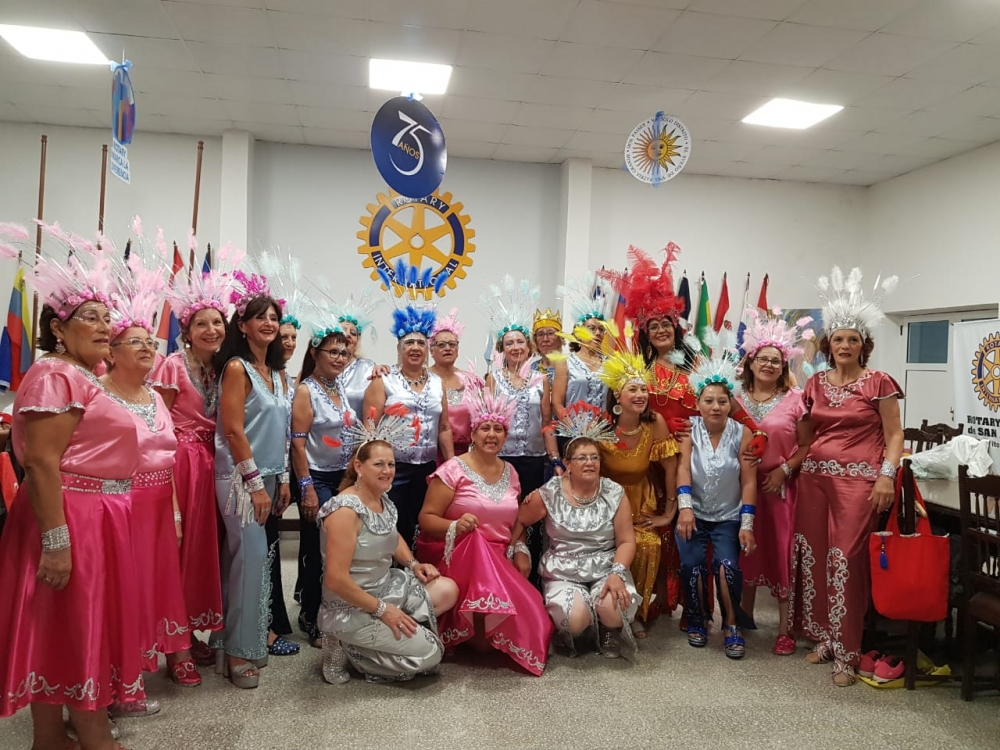 NOCHES DE CARNAVAL EN LA CIUDAD.