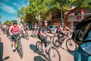 NOS SUBIMOS A LA BICI Y VIVIMOS LA CIUDAD.