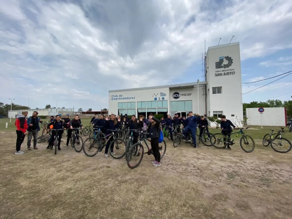 ALUMNOS DE COLEGIO REALIZARON RECORRIDO PEDAGÓGICO.