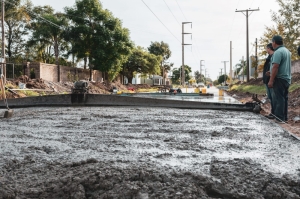 MÁS OBRAS, MÁS PAVIMENTO URBANO.