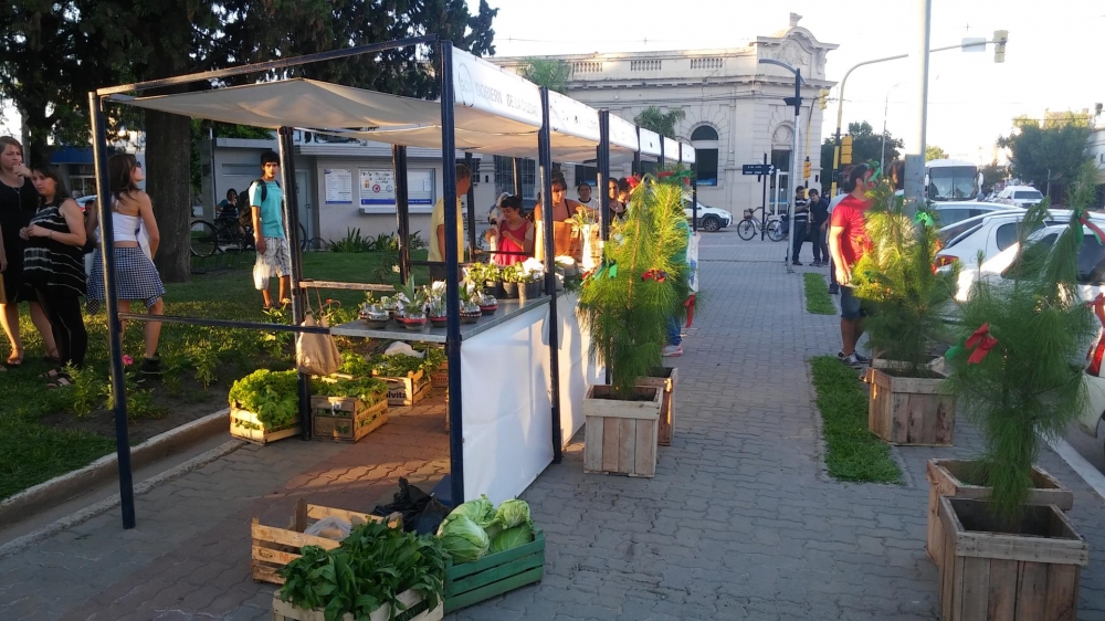  EL C.I.L. REALIZO LA ULTIMA FERIA DEL AÑO.