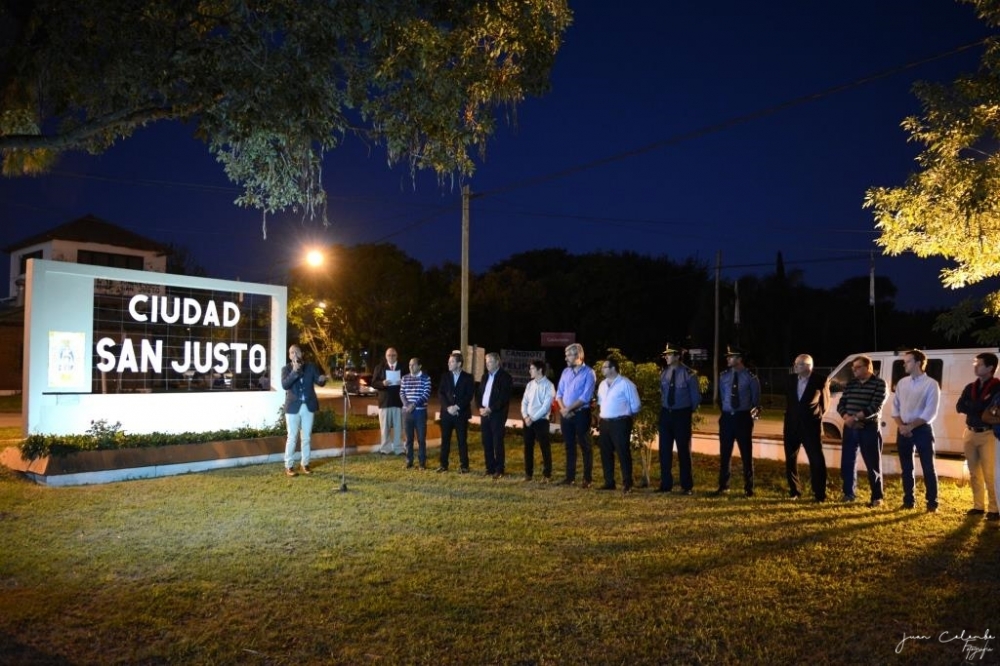 EMOTIVO ACTO DE INAUGURACIÓN DE LA PLAZOLETA “PRESIDENTE RAÚL RICARDO ALFONSIN”.