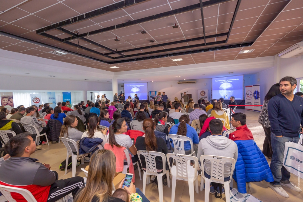 CON NOTABLE ÉXITO SE DESARROLLÓ EL PRIMER CONGRESO DE DEPORTES, SALUD Y EDUCACIÓN DEL GOBIERNO DE LA CIUDAD.