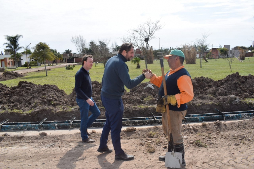 FUNCIONARIO DEL GOBIERNO NACIONAL RECORRIÓ OBRAS DE LA CIUDAD.