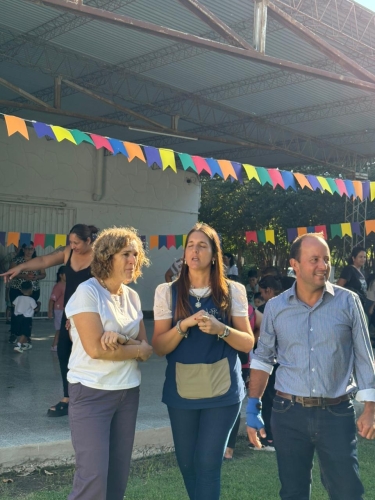 CUESTA RECORRIÓ LOS JARDINES MUNICIPALES EN EL INICIO DEL CICLO LECTIVO.
